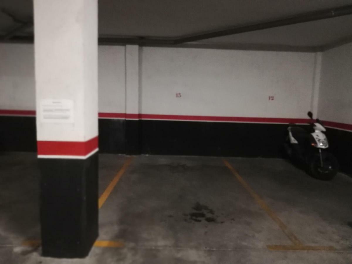 Apto El Clavo-Con Parking Gratis 托萊多 外观 照片